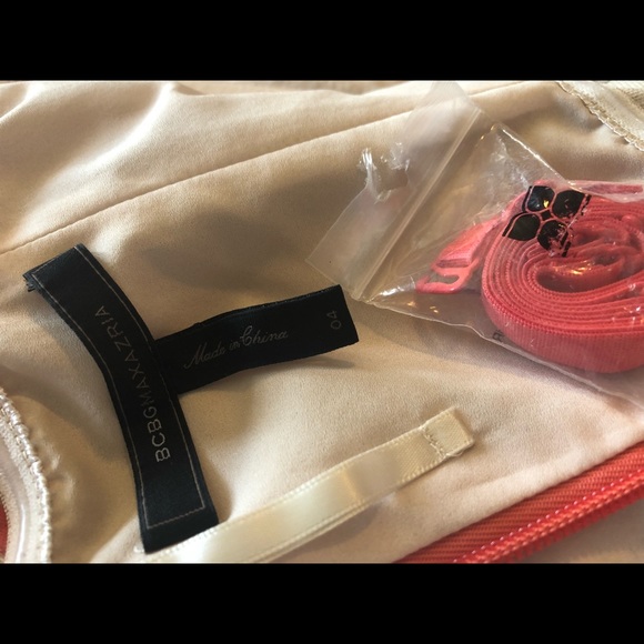 BCBG MAXAZARIA FITTED CORAL GOWN - Picture 6 of 7